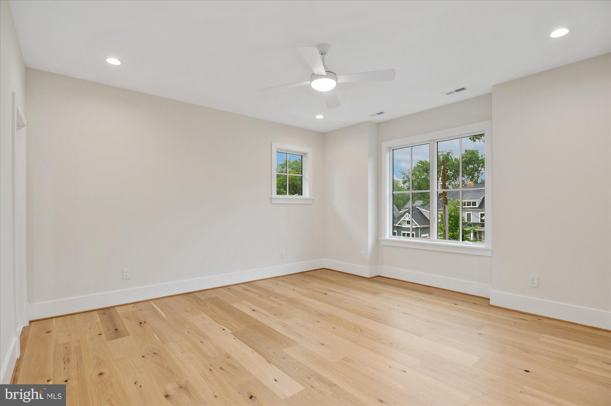 CHESTERBROOK GARDENS - Residential
