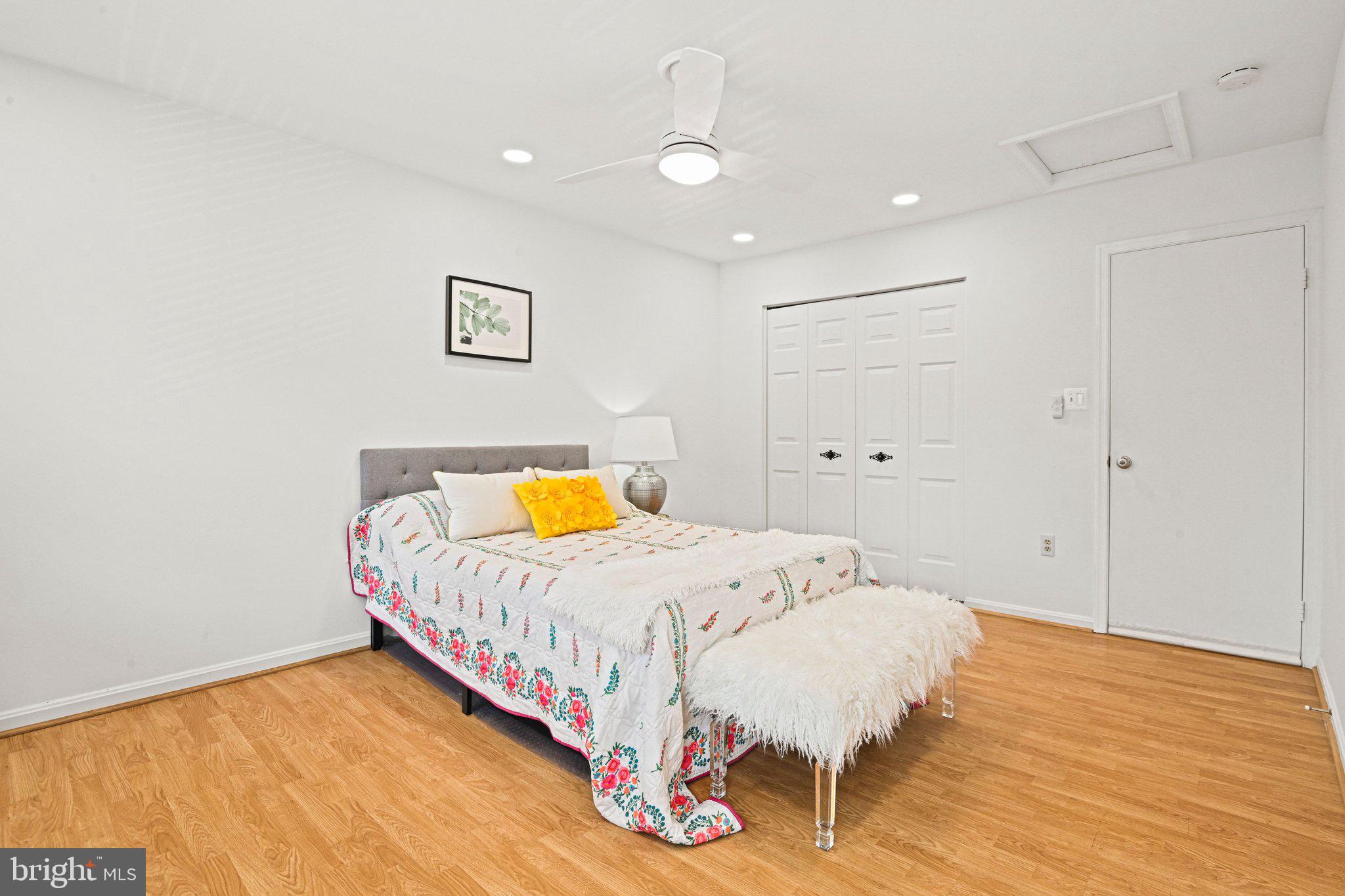 COUNTRY CREEK - Residential