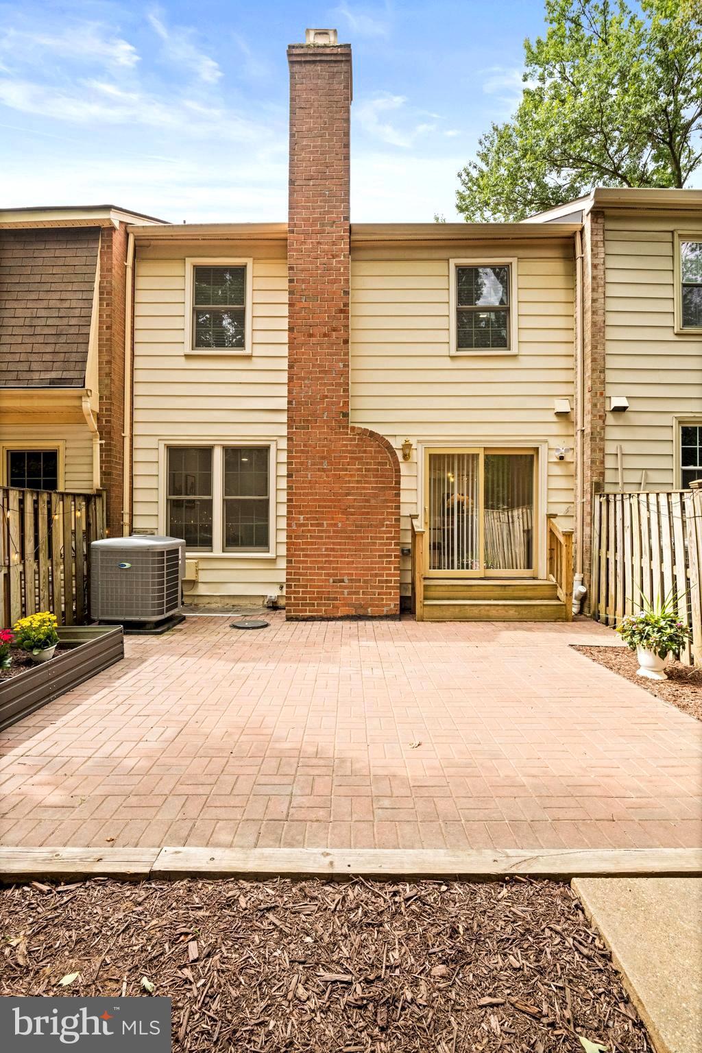 COUNTRY CREEK - Residential