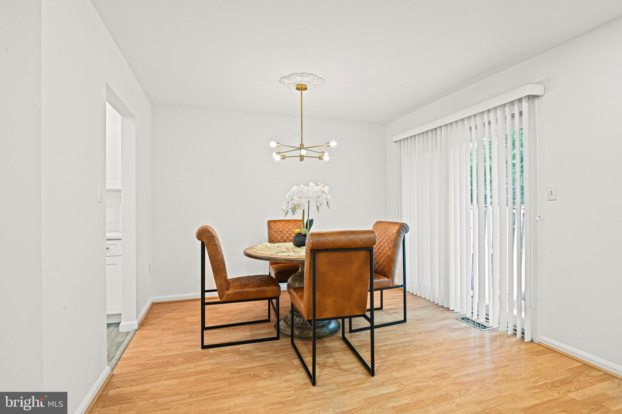 COUNTRY CREEK - Residential