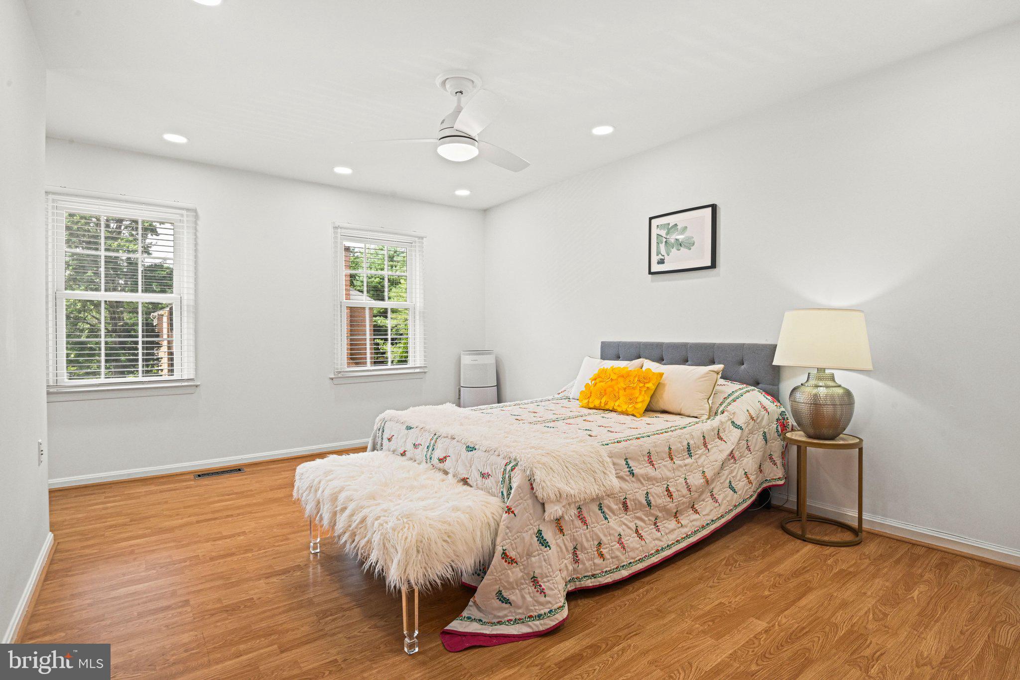 COUNTRY CREEK - Residential