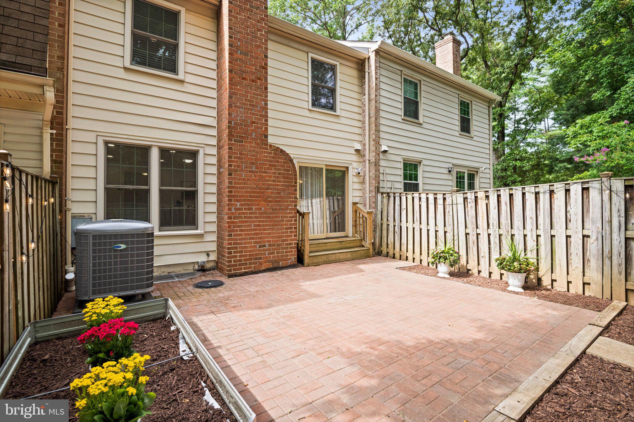 COUNTRY CREEK - Residential