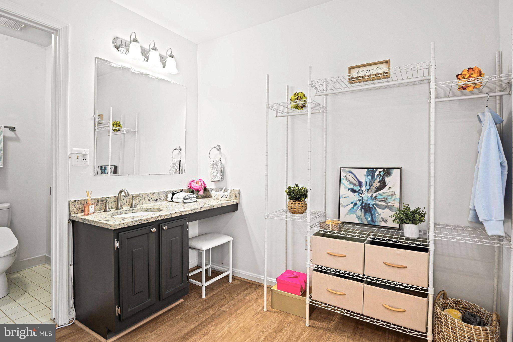 COUNTRY CREEK - Residential