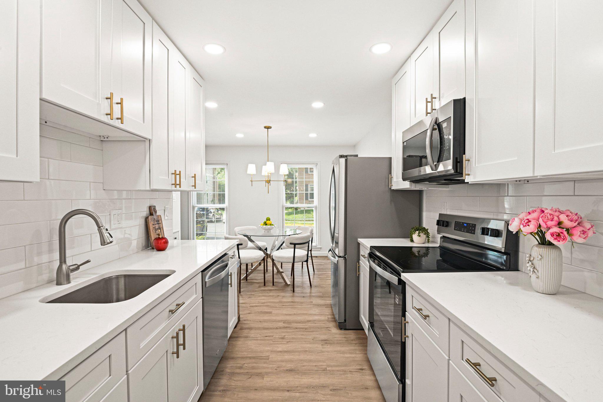 COUNTRY CREEK - Residential