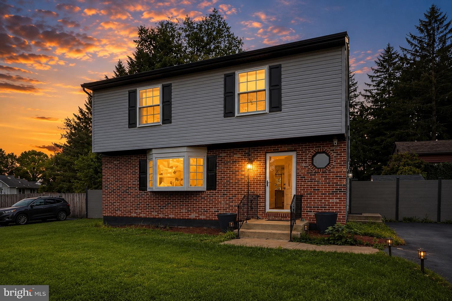 YORKTOWN - Residential