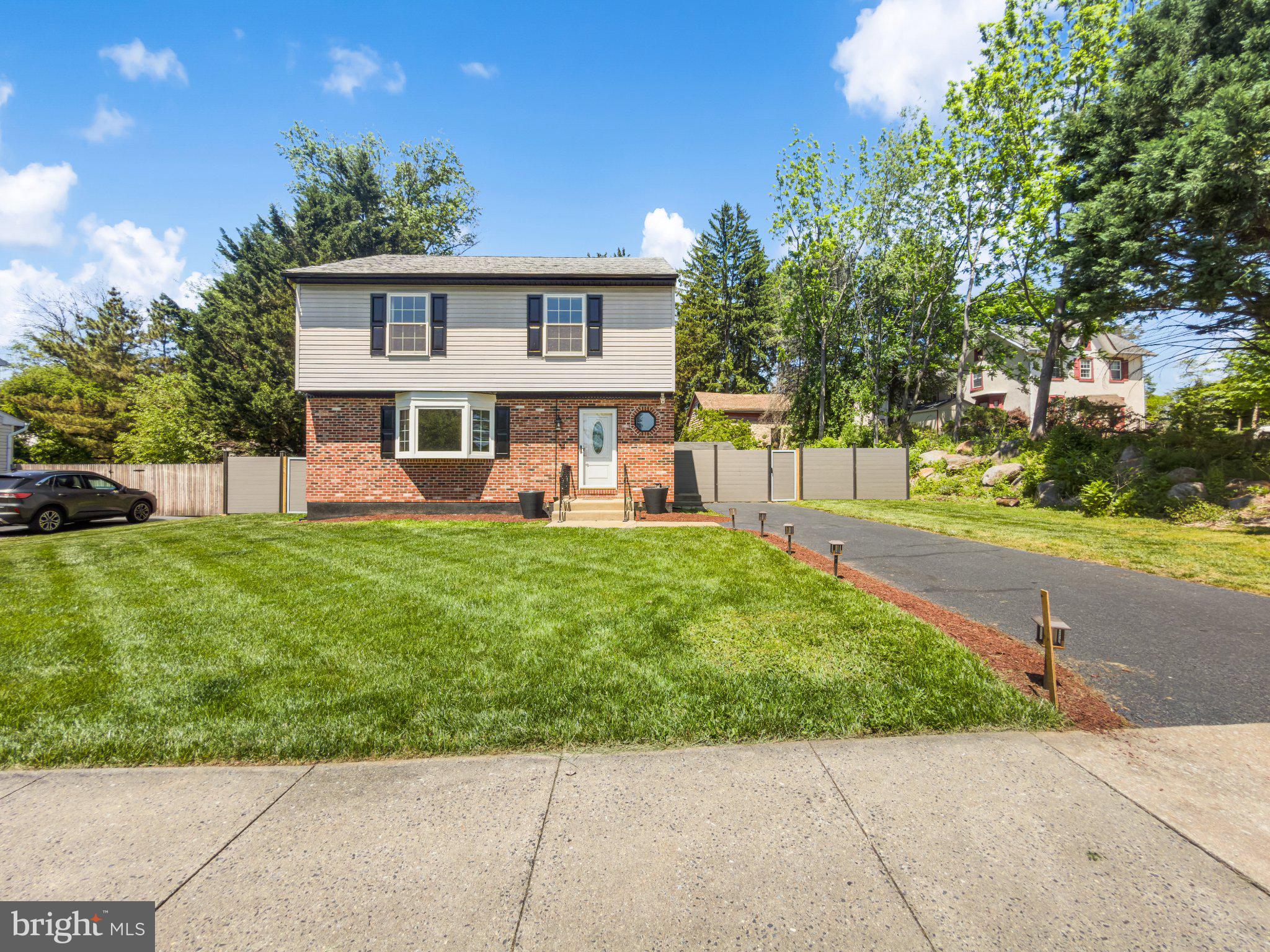 Welcome to 4002 Yorktown Drive! This well-maintained home offers 3 spacious bedrooms, 1.5 bathrooms, and a thoughtfully designed layout perfect for comfortable everyday living. The updated kitchen features modern finishes and provides a great space for cooking and entertaining. The primary bedroom includes direct access to the full bathroom for added convenience. The fully finished basement offers additional living space ideal for a family room, home office, gym, playroom, or guest area. Situated on a generous 0.24-acre lot, the property also features a private driveway and plenty of outdoor space to enjoy. Conveniently located near shopping, dining, major highways, and local amenities, this move-in-ready home is a must-see!
