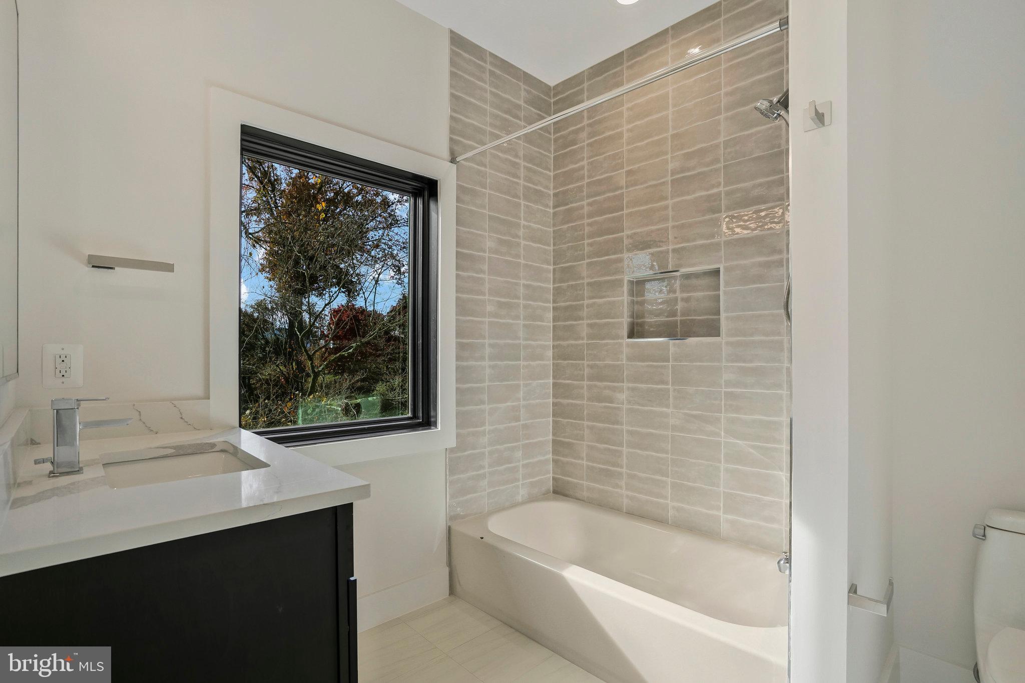 BROOKHAVEN - Residential