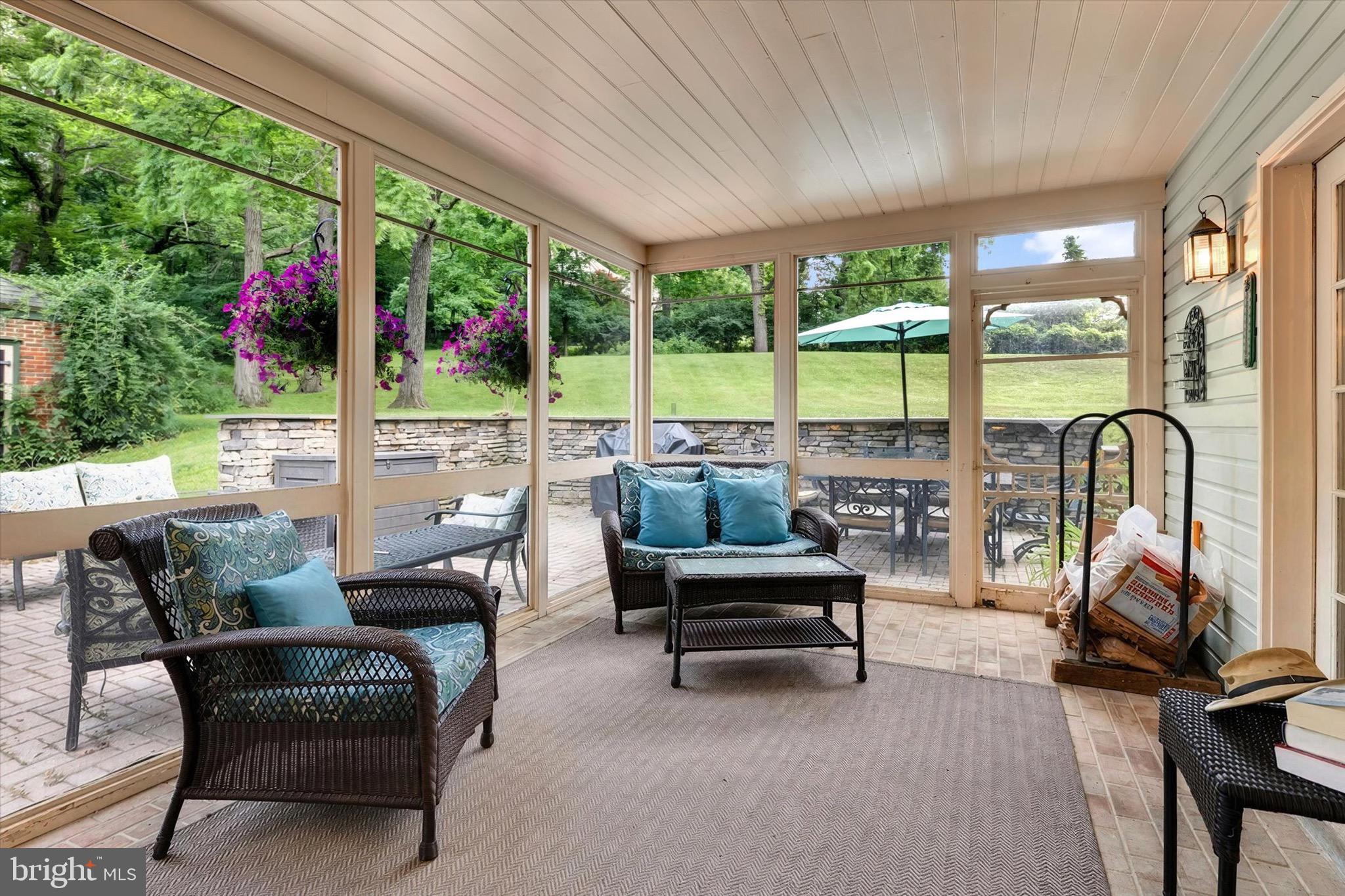FOX HILL - Residential