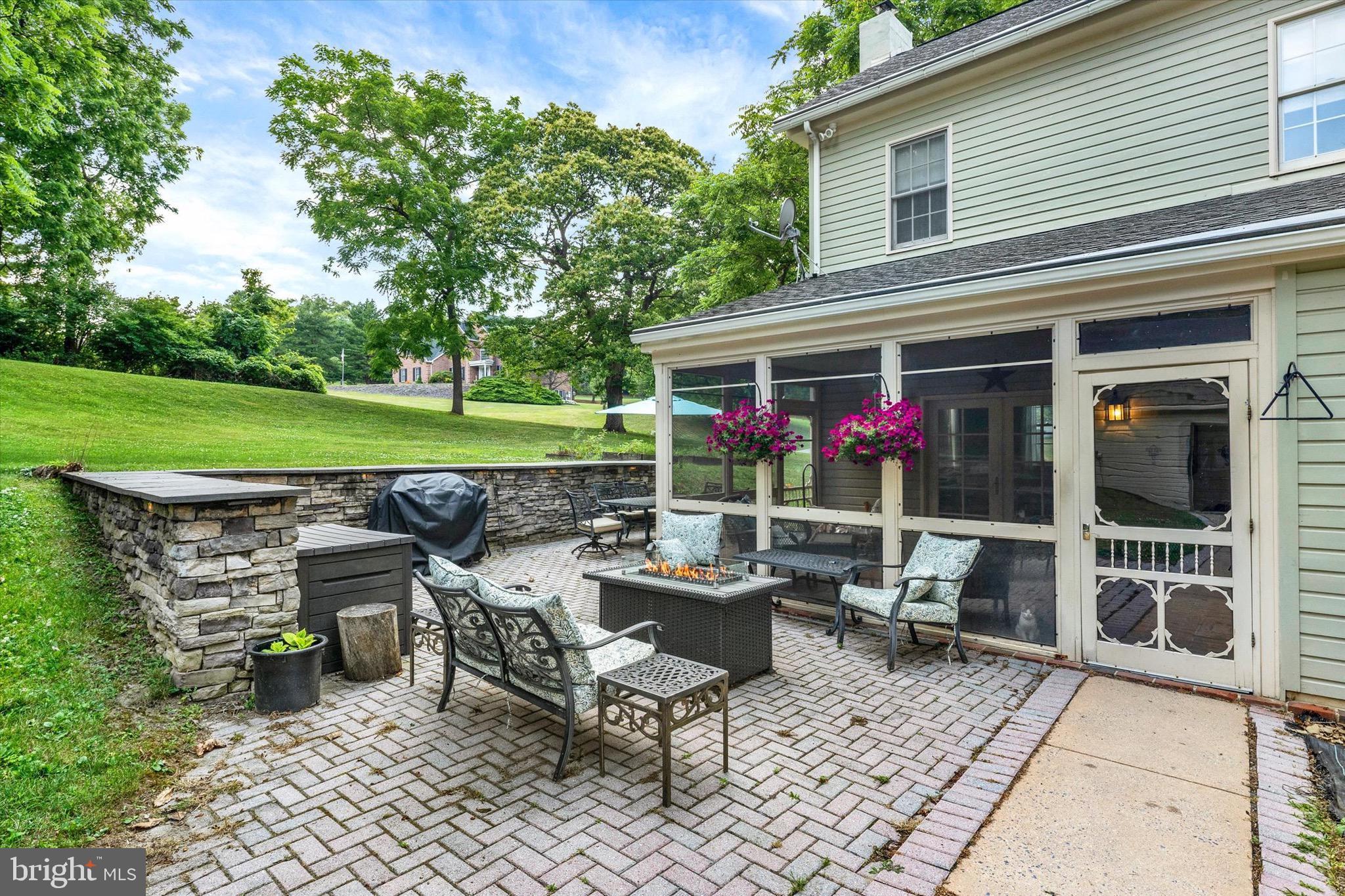 FOX HILL - Residential