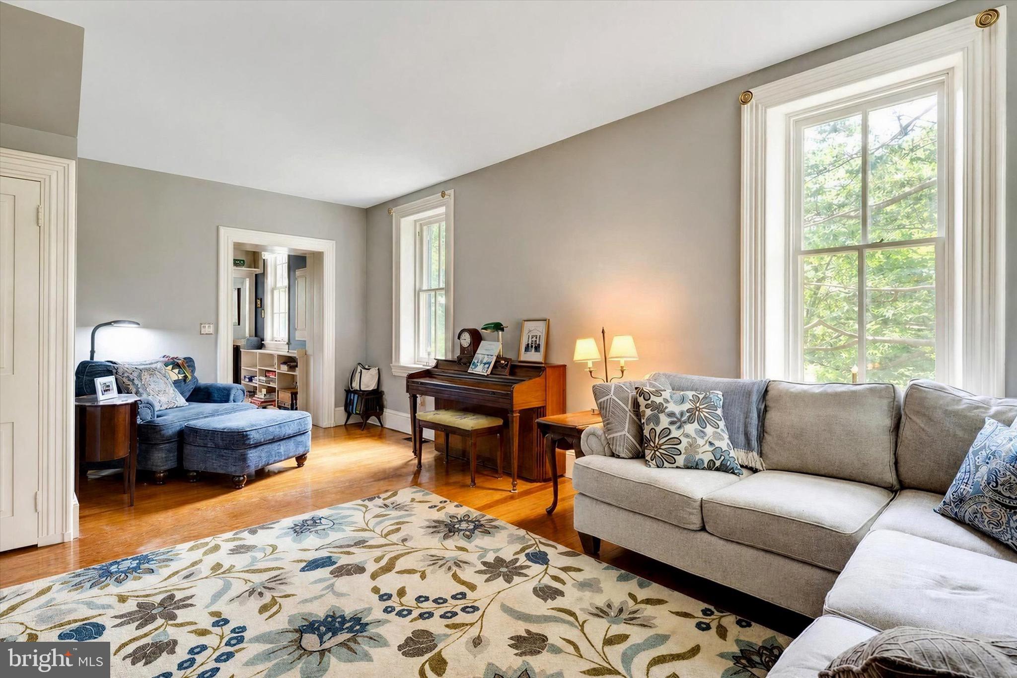 FOX HILL - Residential