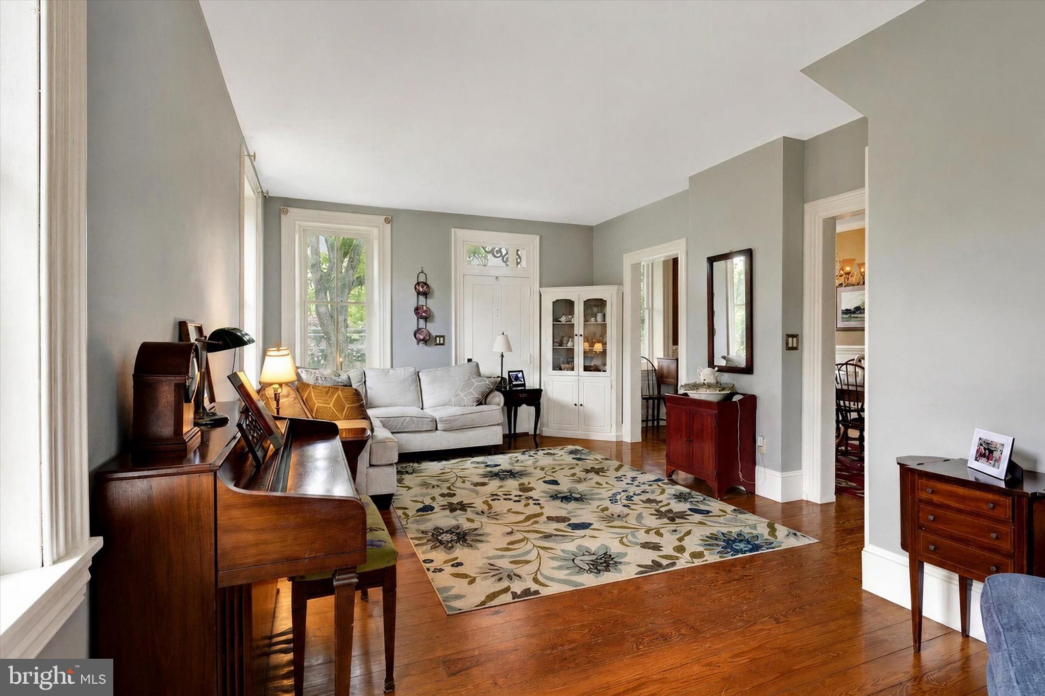 FOX HILL - Residential