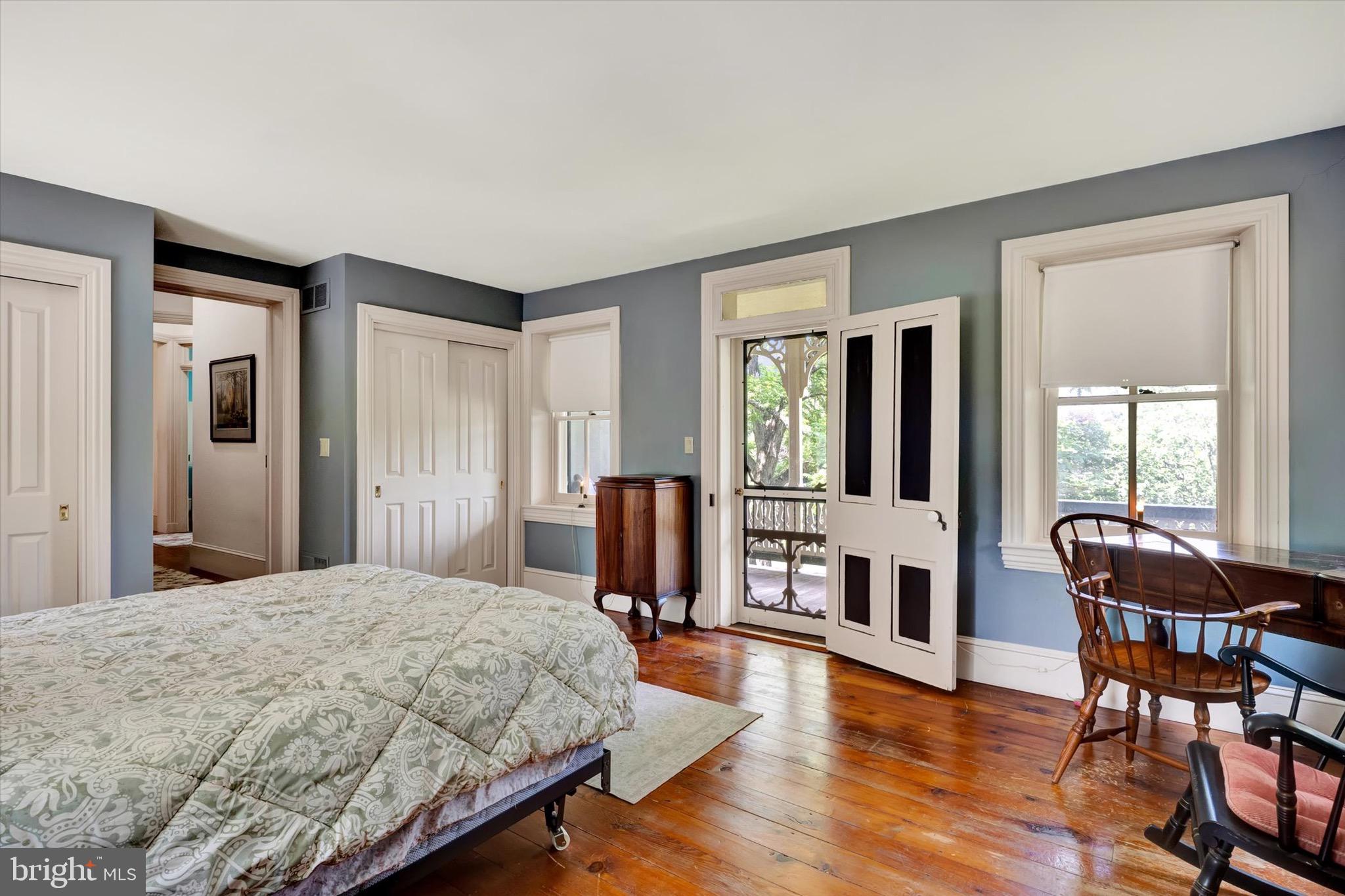 FOX HILL - Residential