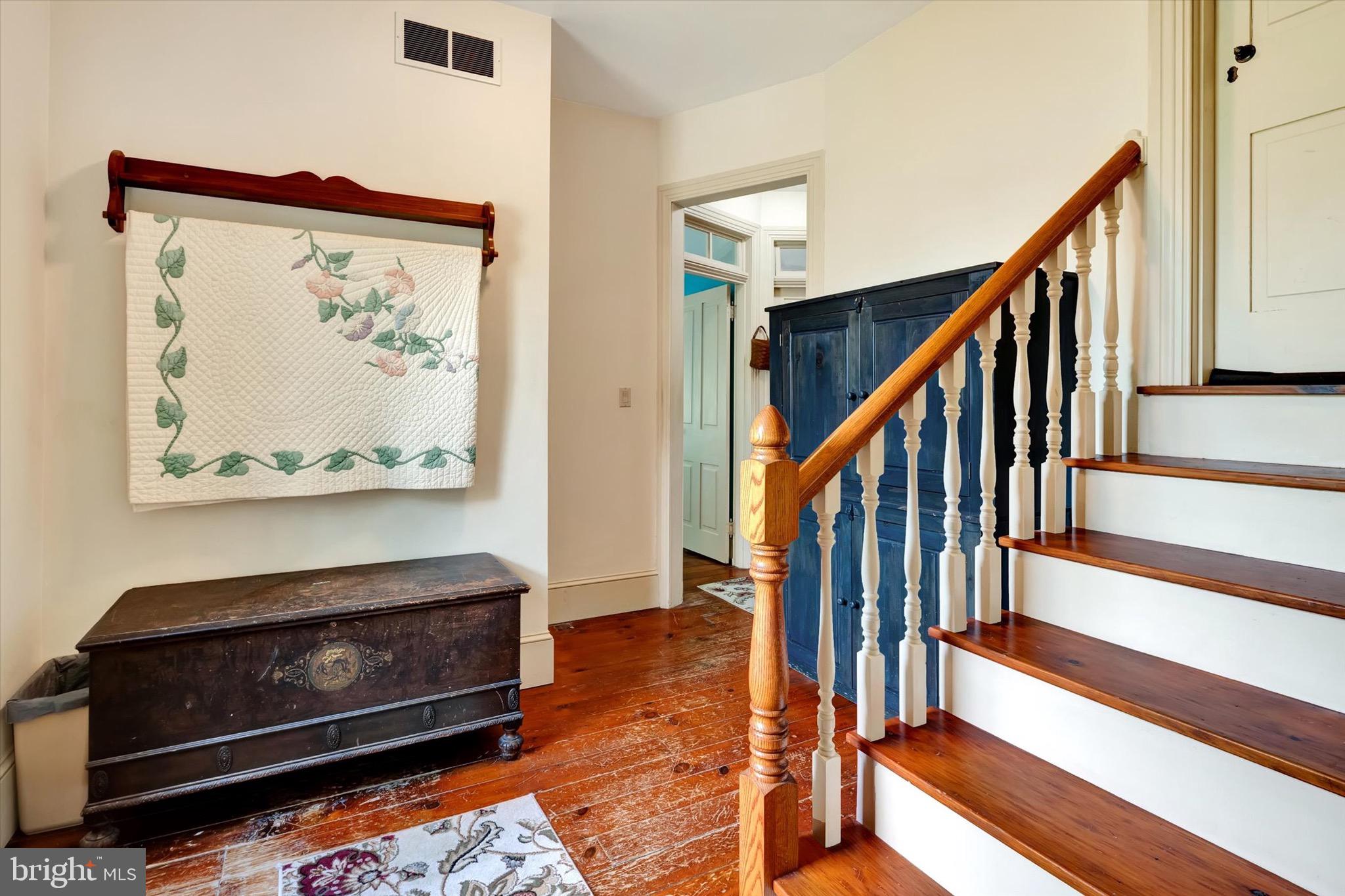 FOX HILL - Residential