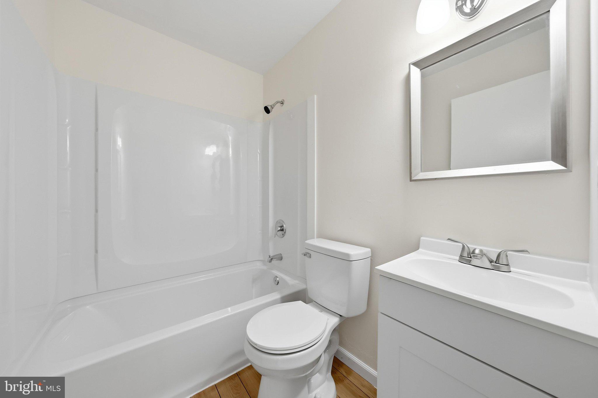 LONDONTOWNE - Residential
