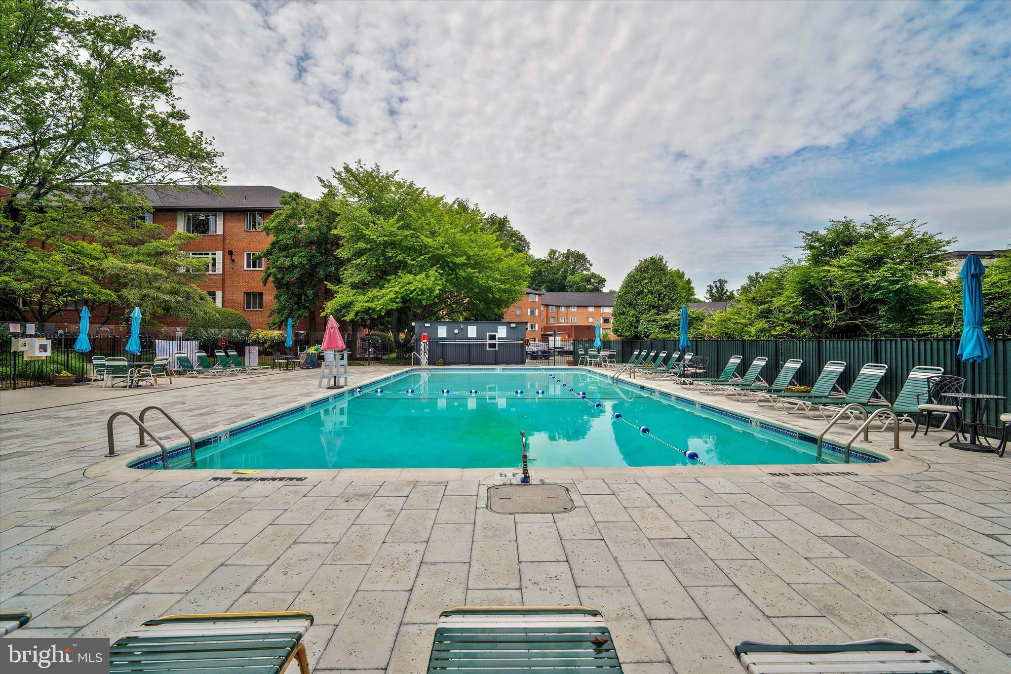 KENWOOD PLACE - Residential