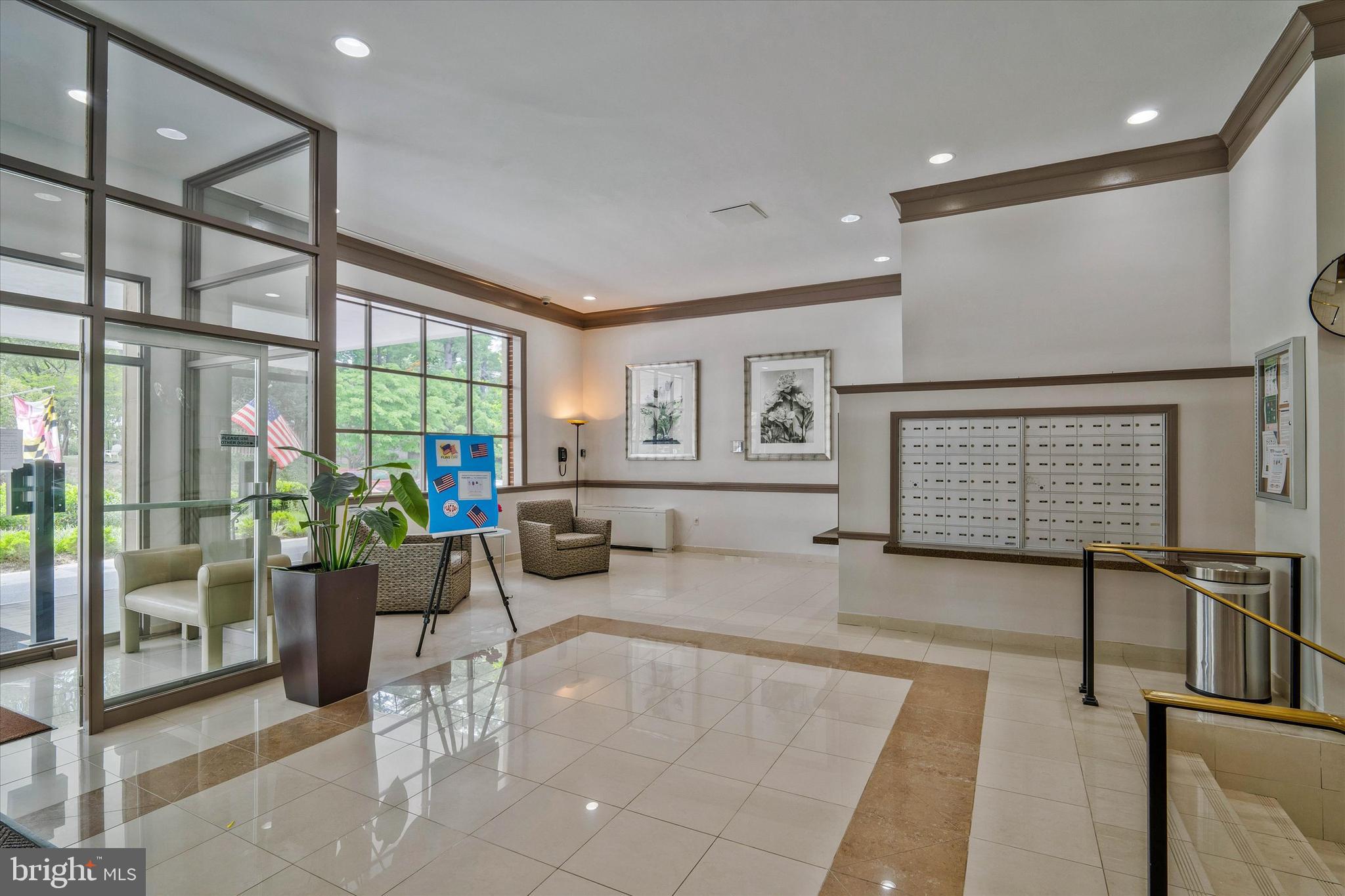 KENWOOD PLACE - Residential
