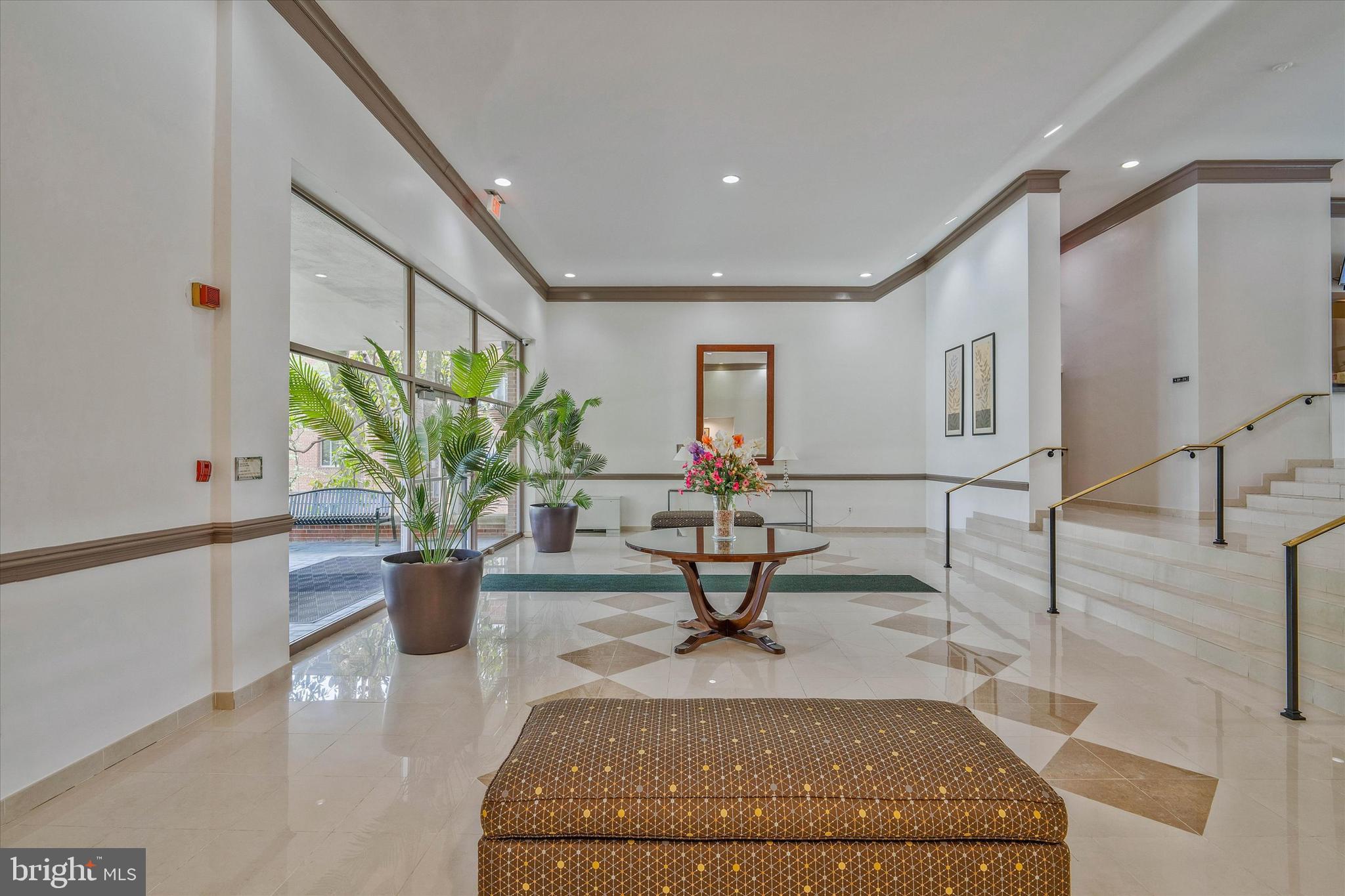 KENWOOD PLACE - Residential