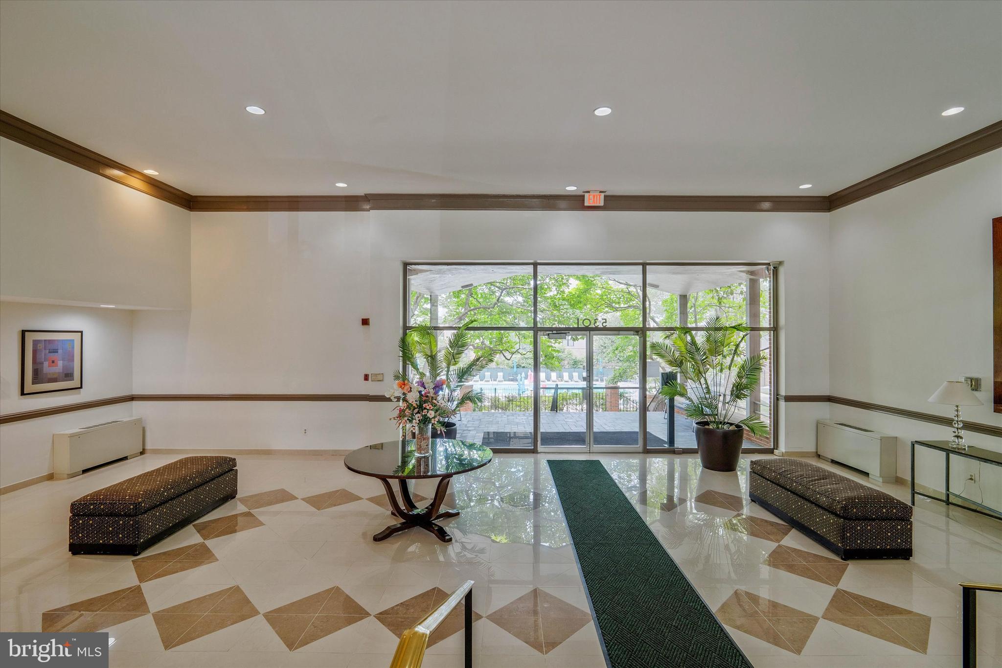 KENWOOD PLACE - Residential