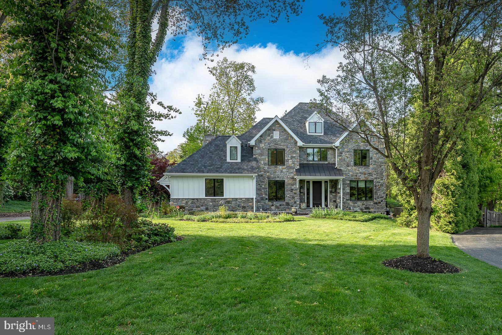 GLADWYNE - Residential