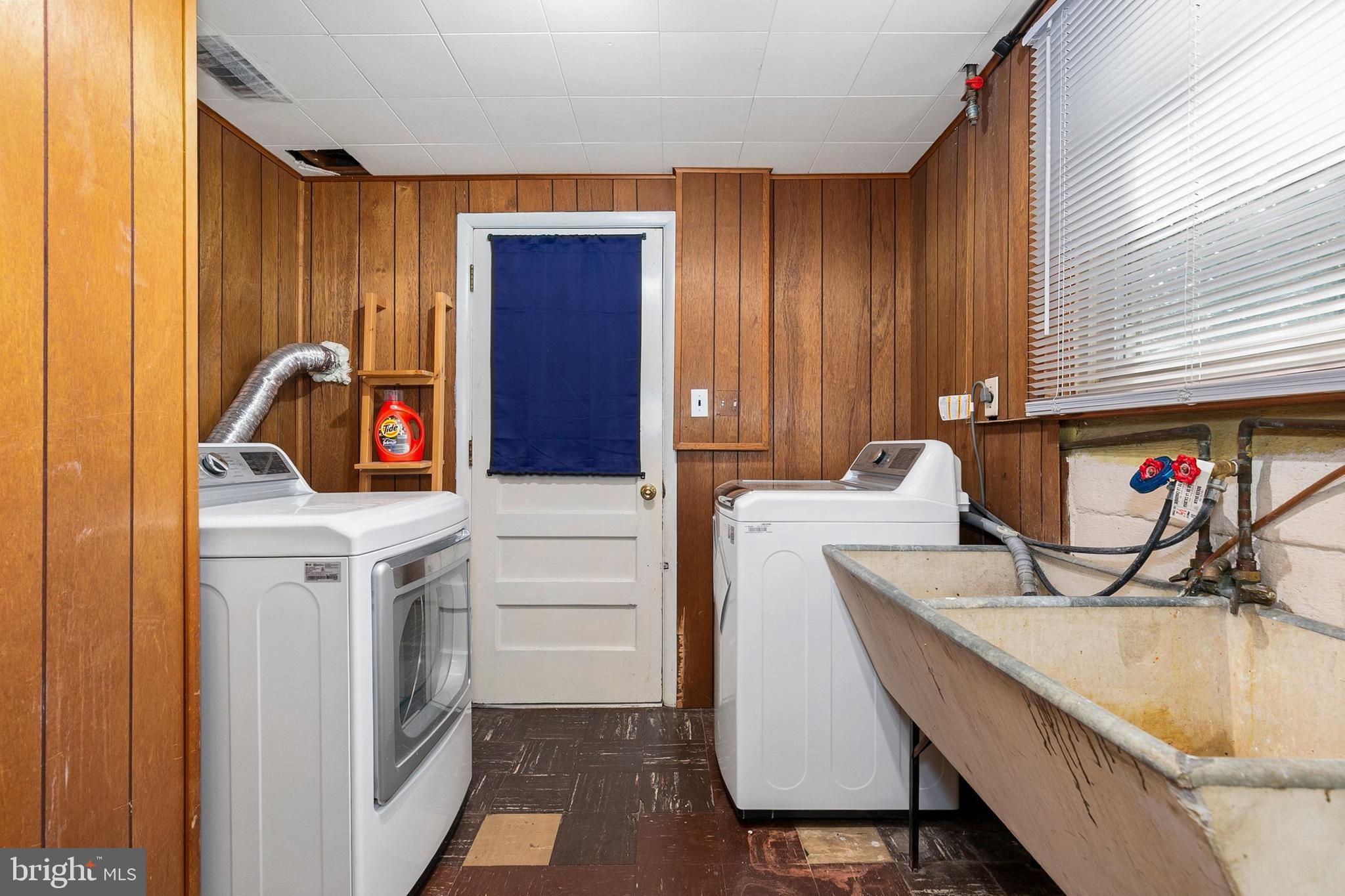 HOLLYWOOD - Residential