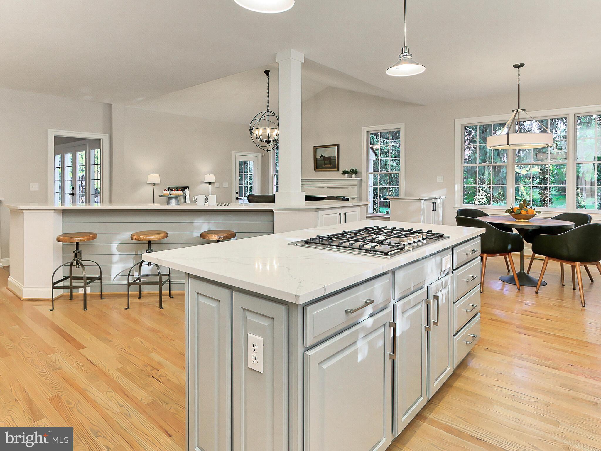 BIRCH GROVE - Residential