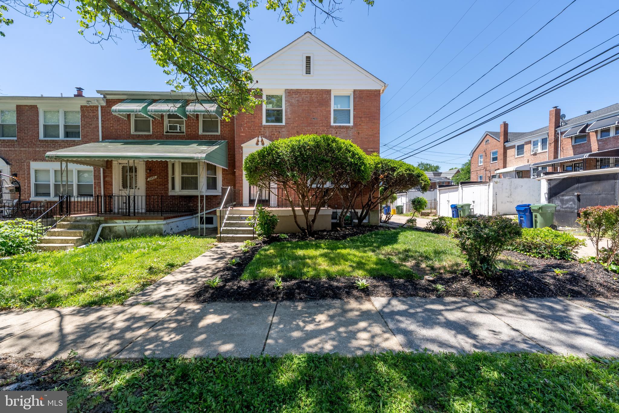 Lovely home in a great neighborhood on a quiet street. End of group townhouse with 3 bedrooms and 1.5 bath. Step inside to find bright living spaces, generous room sizes and a functional floor plan that flows from room to room. Stunning wood floors. This home offers many updates with natural light throughout. Enormous basement with plenty of open space and large mudroom with tons of storage. Outside enjoy a large spacious yard perfect for summer BBQ's, entertaining and gardening. Privacy fence. This is a fantastic property and will not last long. Please schedule showings via ShowTime.