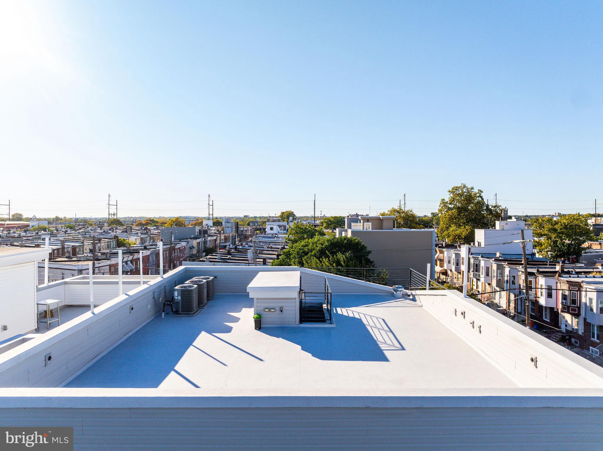 POINT BREEZE - Commercial Sale