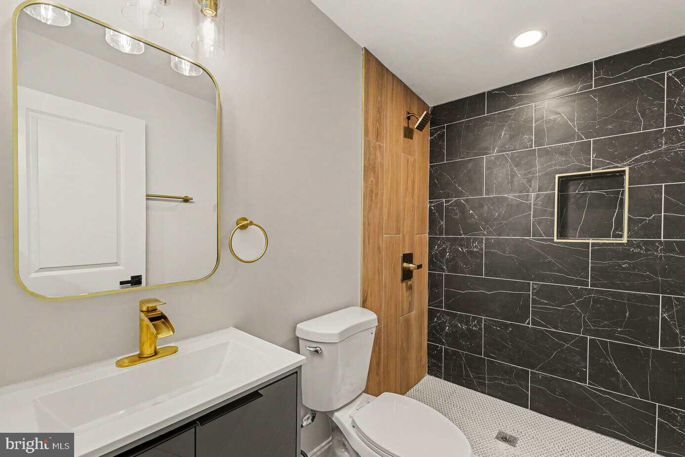 HAMILTON HEIGHTS - Residential