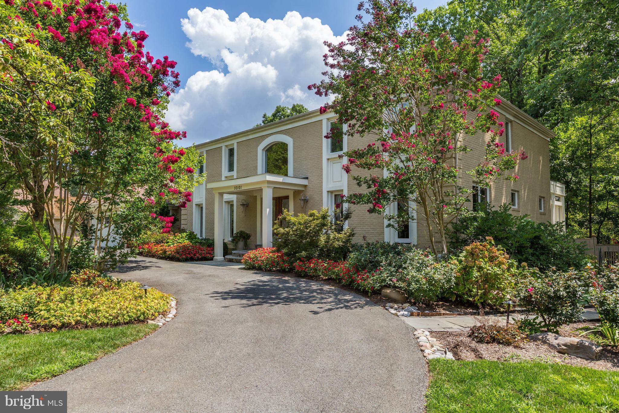 POTOMAC VILLAGE - Residential
