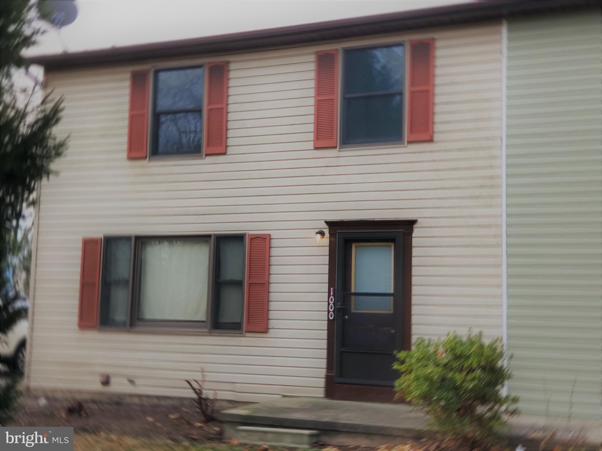 Large semi-detached just a couple blocks from Main St, Hampstead.  Large kitchen and living room, 3 bedrooms ,1.5 bathrooms and basement that can easily be completed.