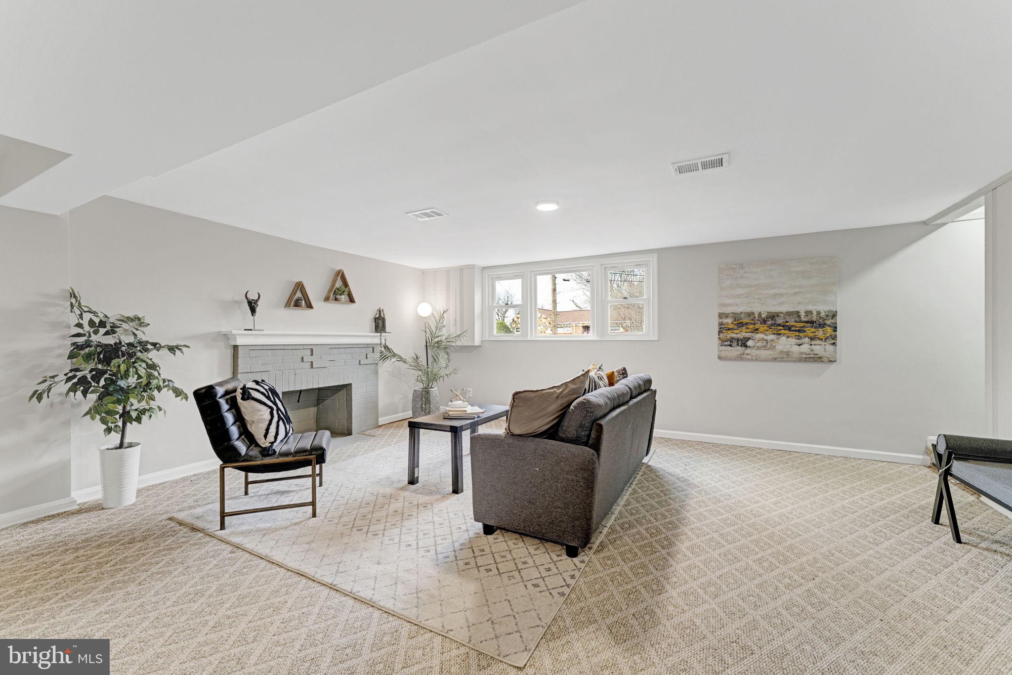 HILLCREST HEIGHTS - Residential