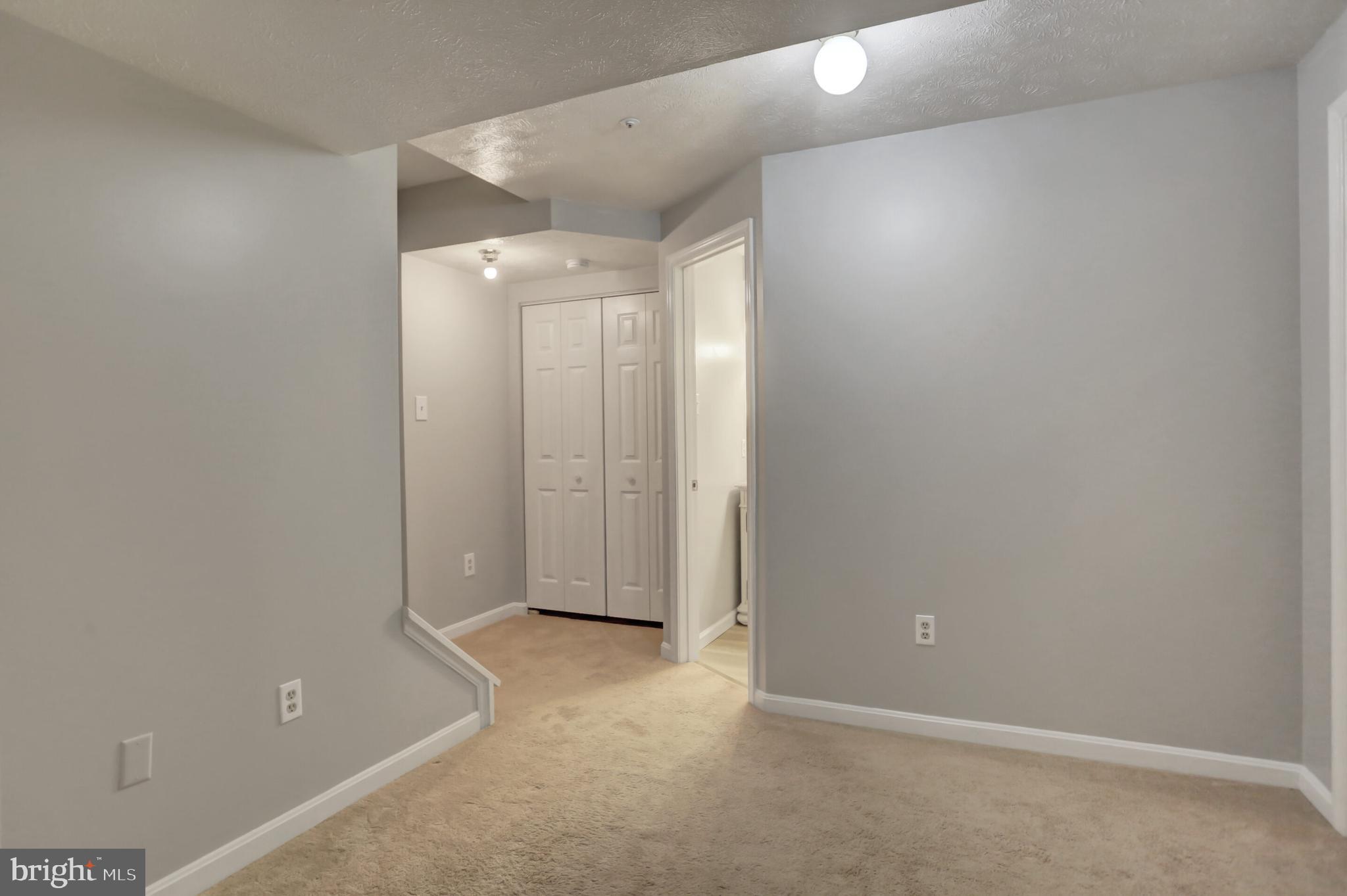 ROBERTS FIELD - Residential