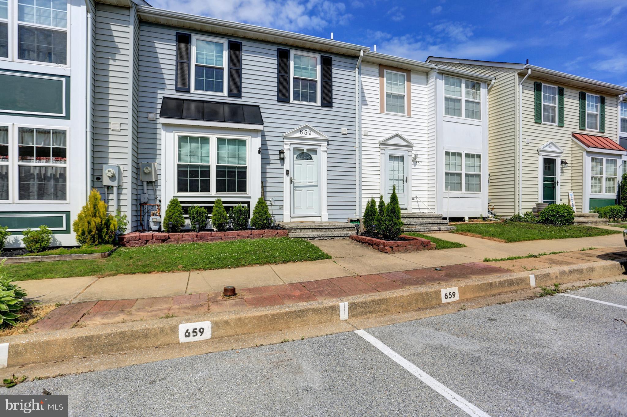 ROBERTS FIELD - Residential
