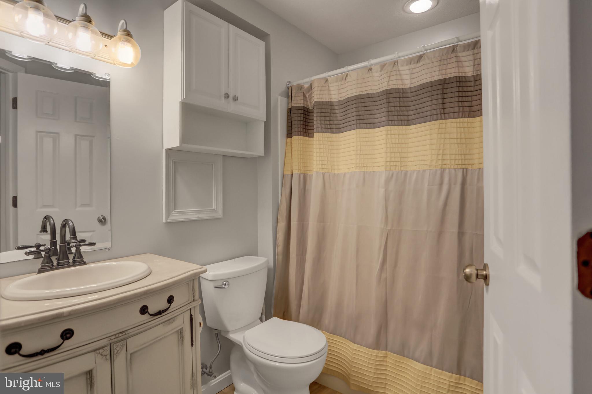 ROBERTS FIELD - Residential