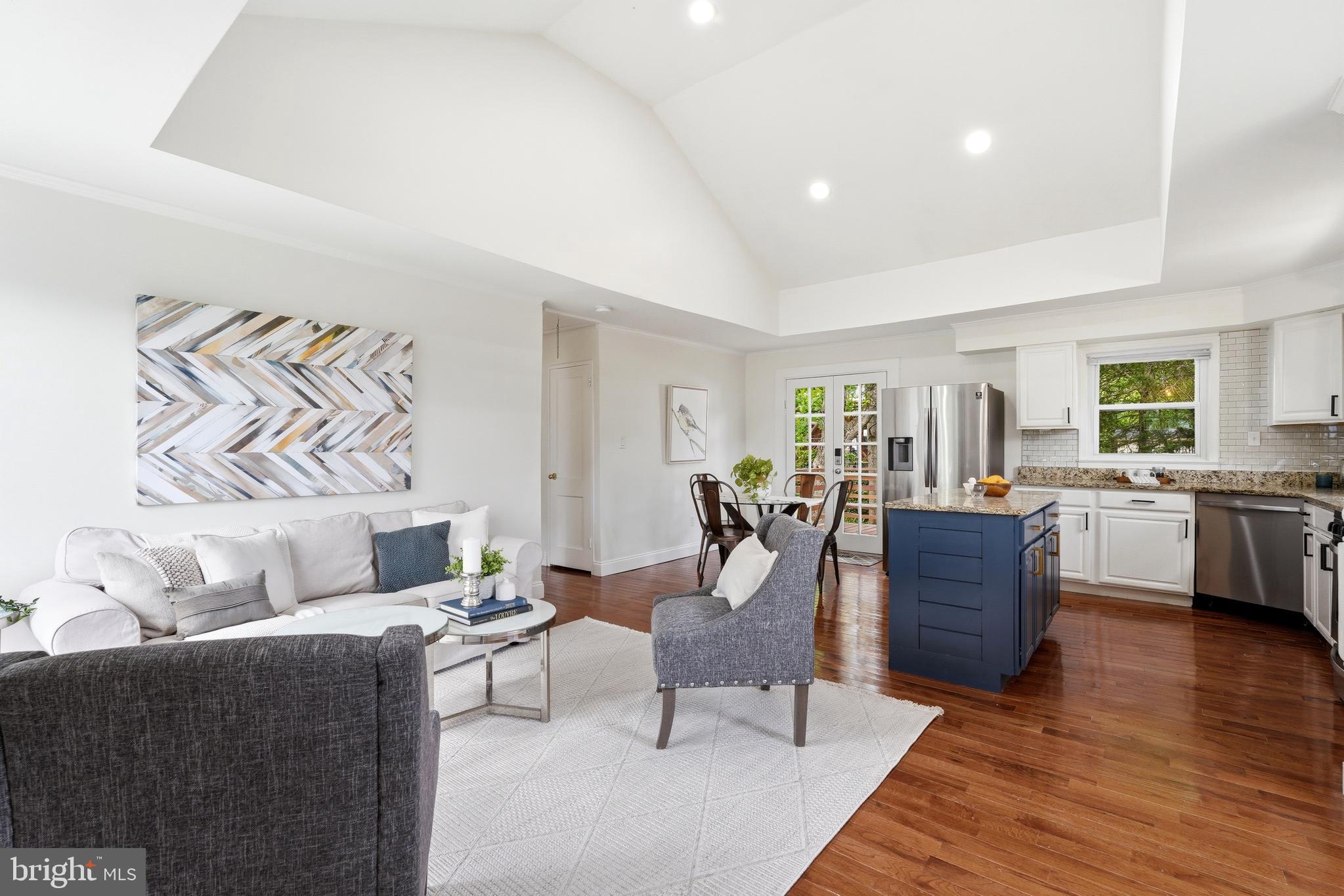 BURNT MILLS - Residential