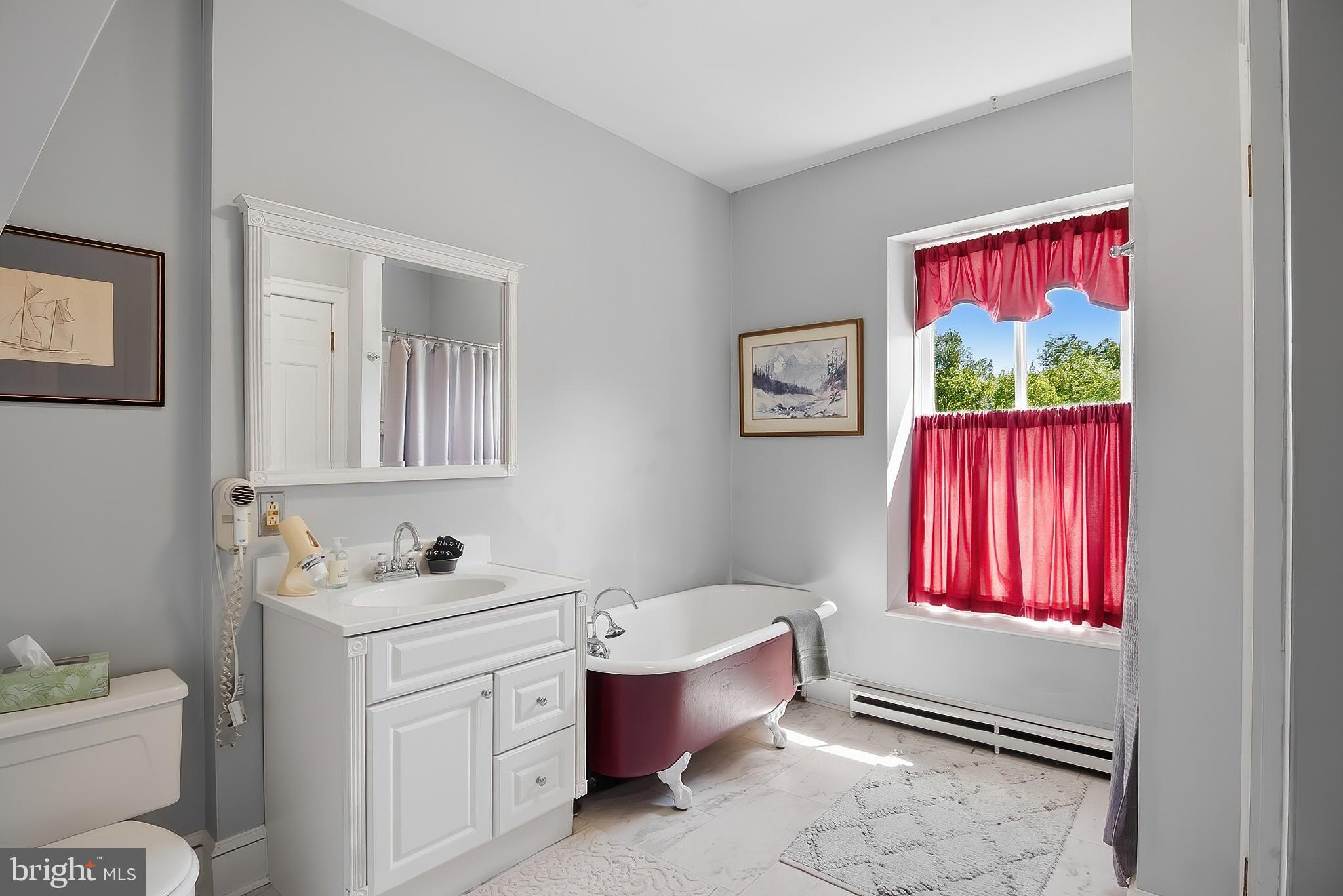 TOLCHESTER - Residential
