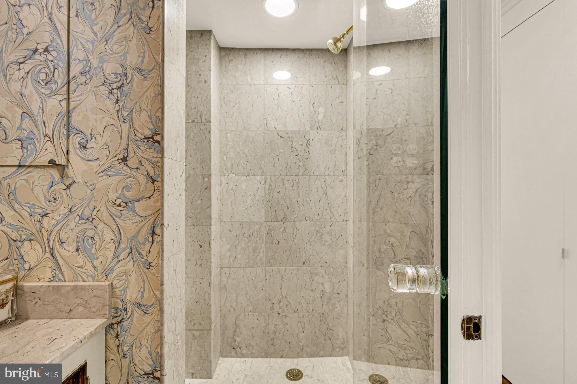 ALEXANDRIA HOUSE - Residential