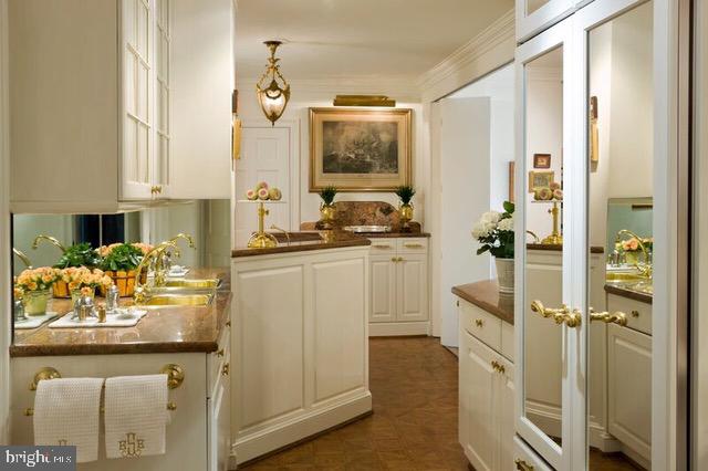 ALEXANDRIA HOUSE - Residential