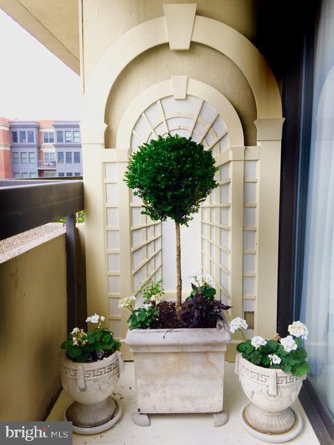 ALEXANDRIA HOUSE - Residential