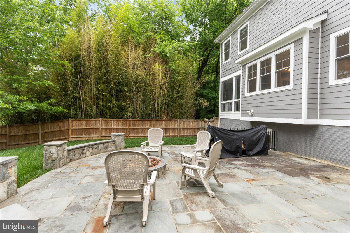 GRASS RIDGE - Residential