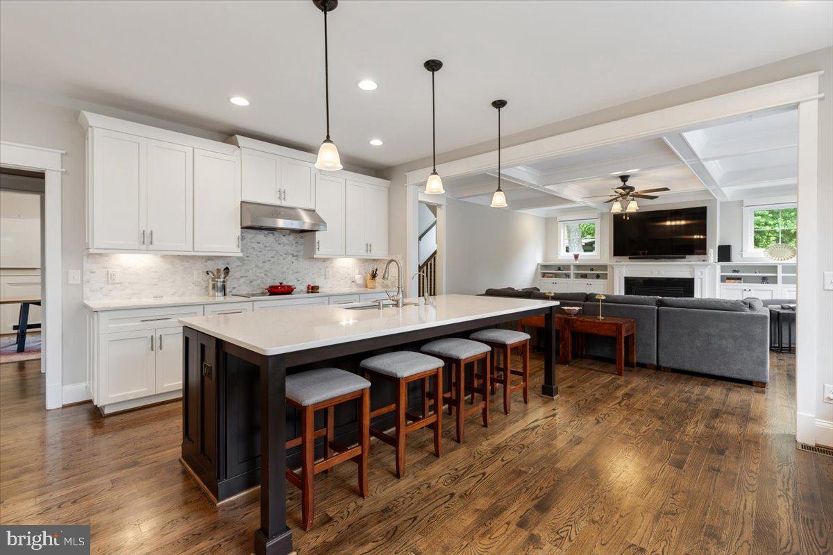 GRASS RIDGE - Residential