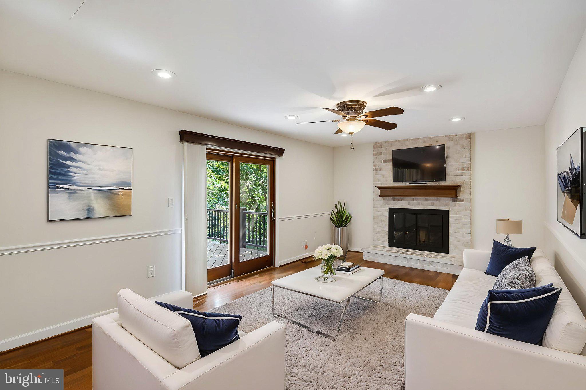 WATTS BRANCH MEADOWS - Residential