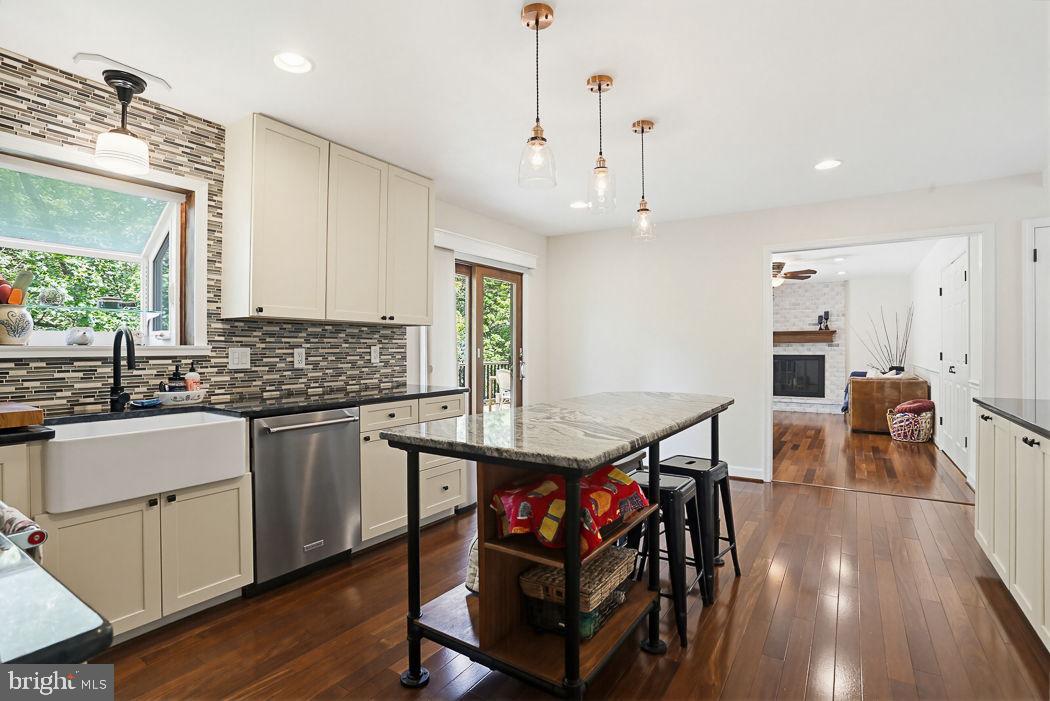 WATTS BRANCH MEADOWS - Residential