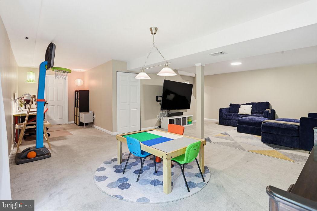 WATTS BRANCH MEADOWS - Residential