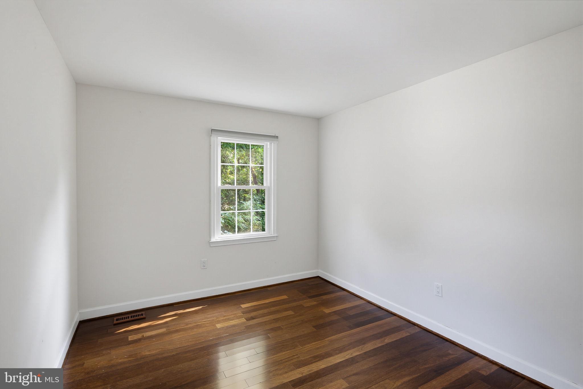 WATTS BRANCH MEADOWS - Residential