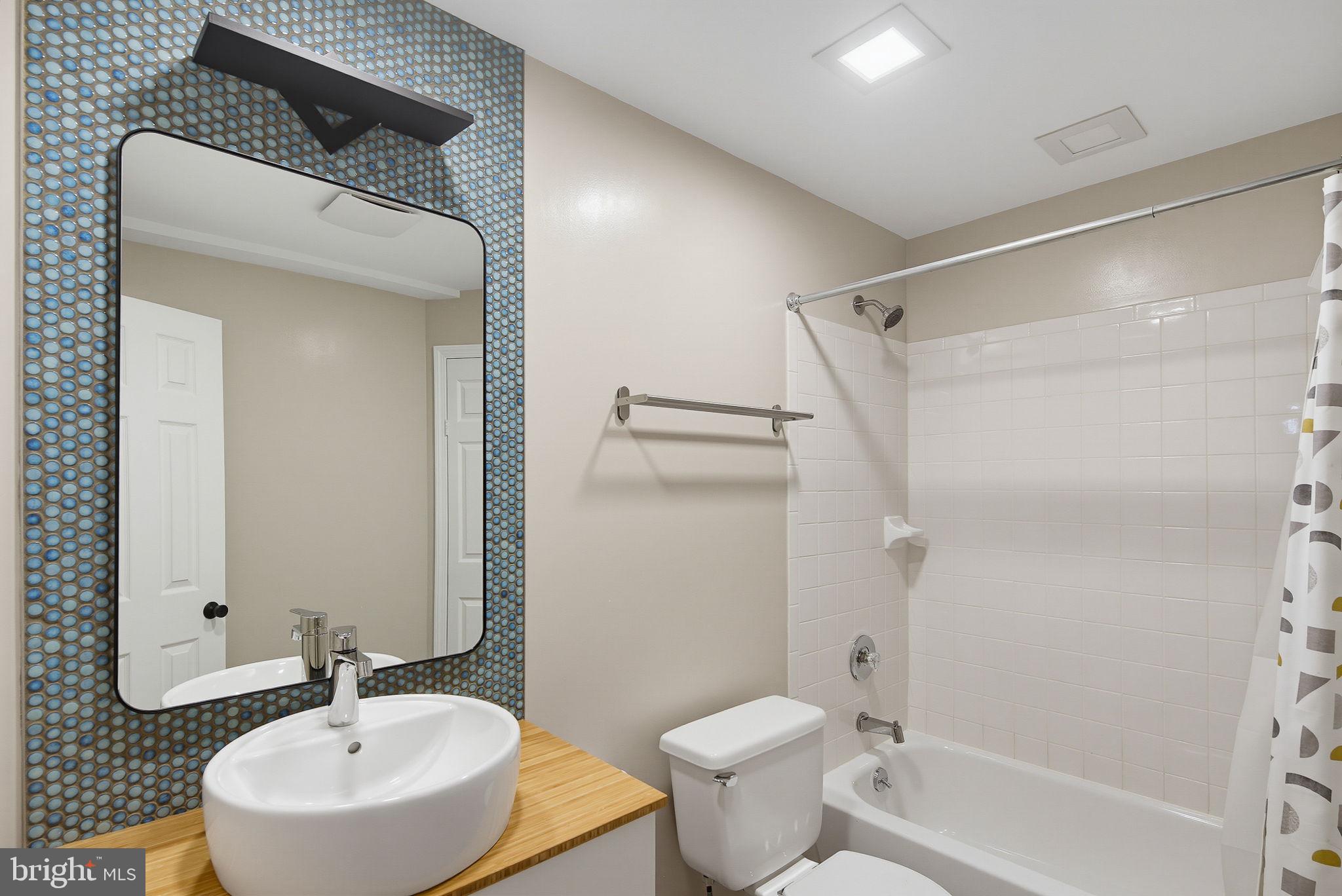 WATTS BRANCH MEADOWS - Residential