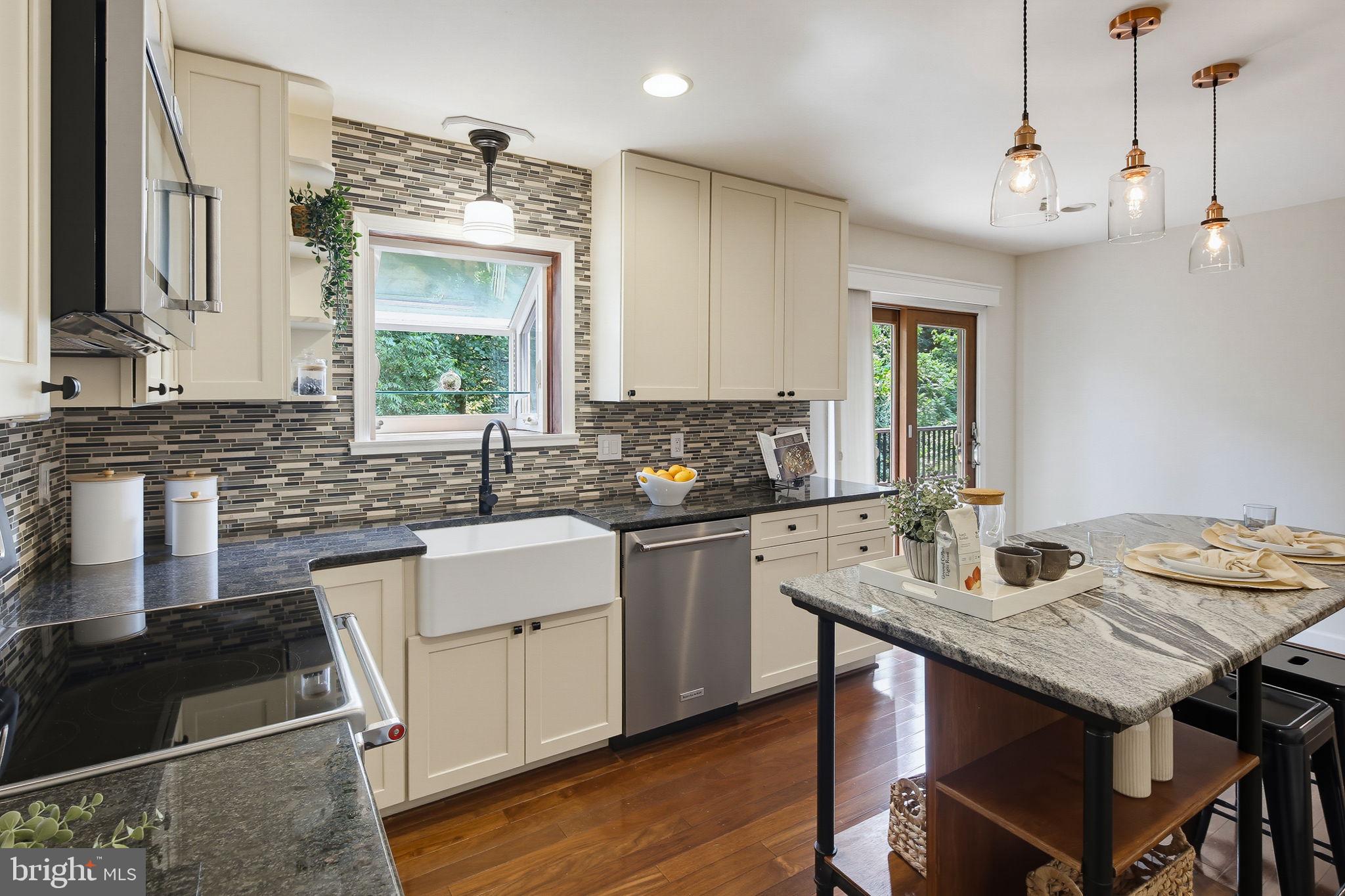 WATTS BRANCH MEADOWS - Residential