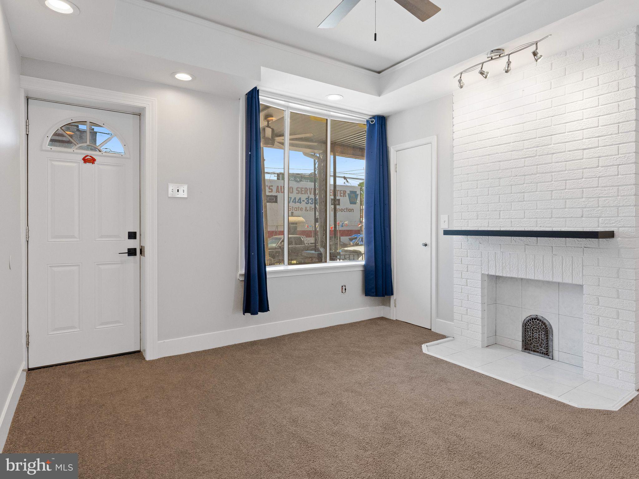 BRIDESBURG - Residential