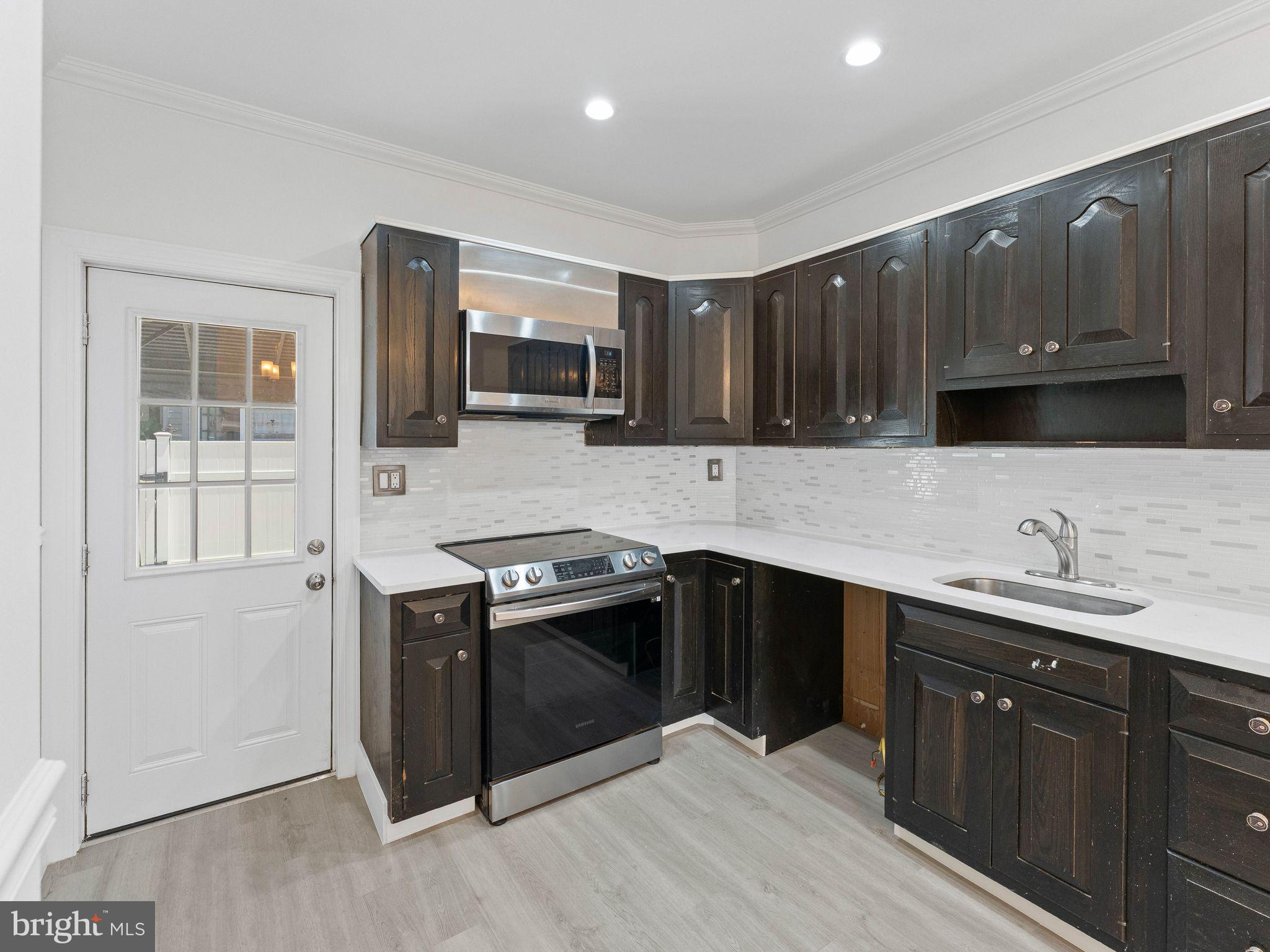 BRIDESBURG - Residential