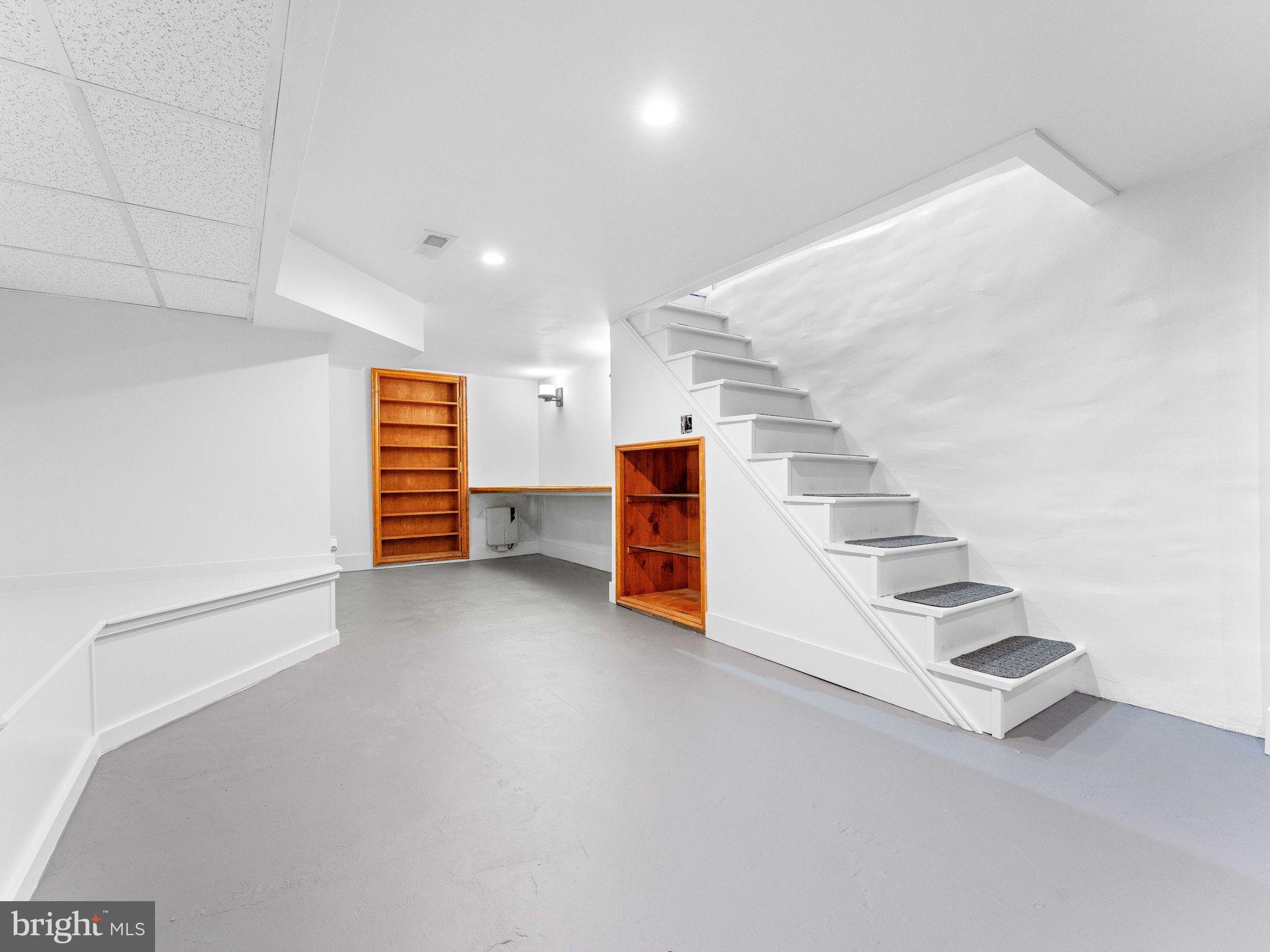 BRIDESBURG - Residential